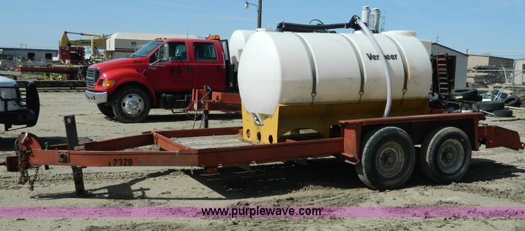 image for item H2475 1983 Belshi trailer