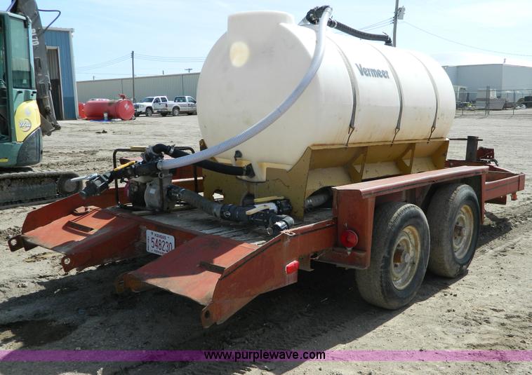 image for item H2475 1983 Belshi trailer