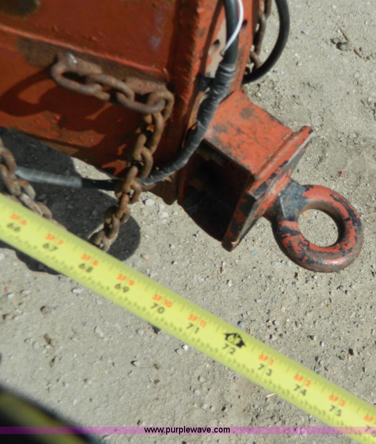 image for item H2475 1983 Belshi trailer