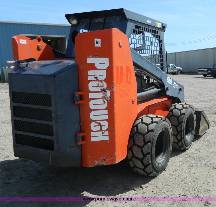 image for item H2476 Thomas B103/2200 skid steer