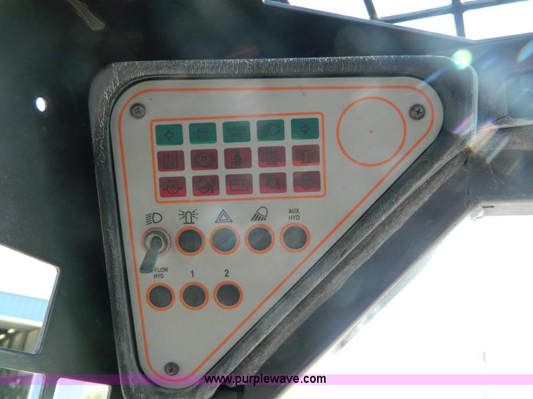 image for item H2476 Thomas B103/2200 skid steer