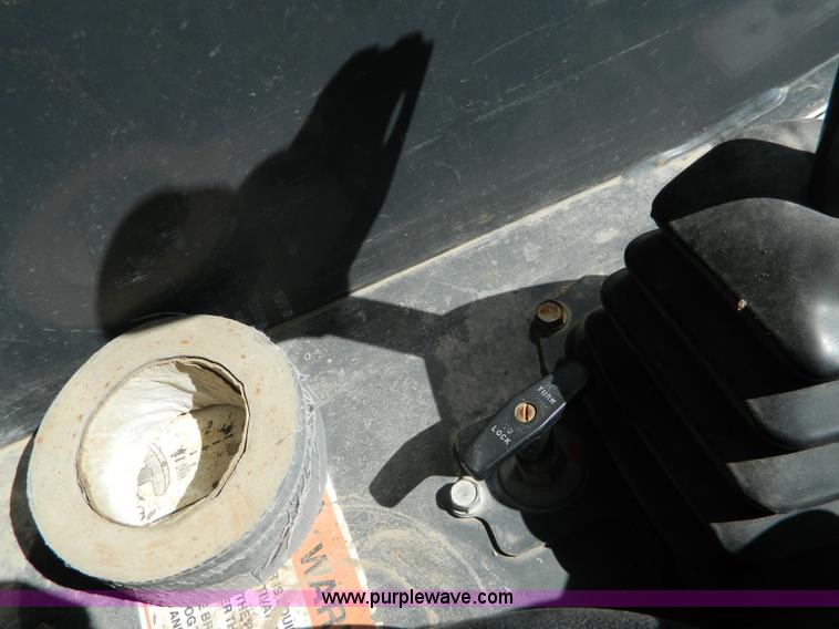 image for item H2476 Thomas B103/2200 skid steer