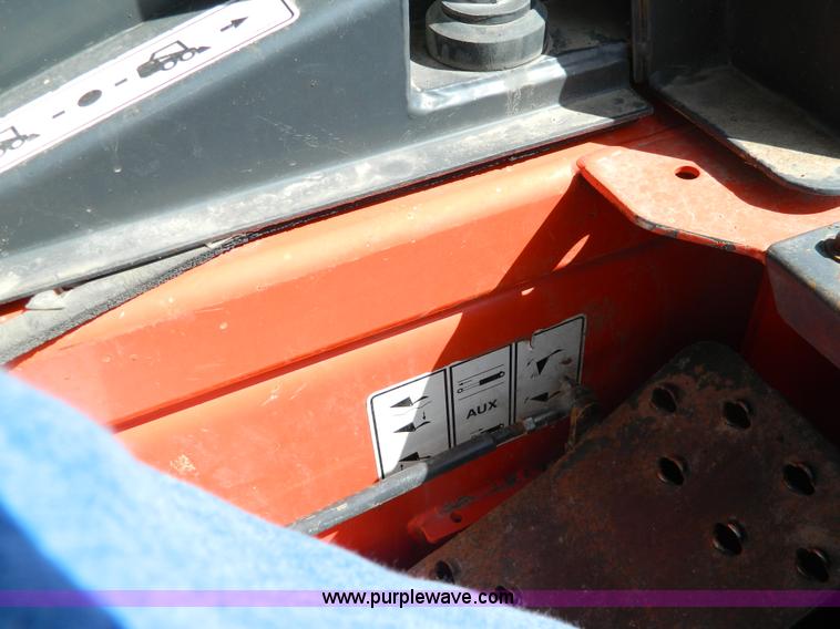 image for item H2476 Thomas B103/2200 skid steer