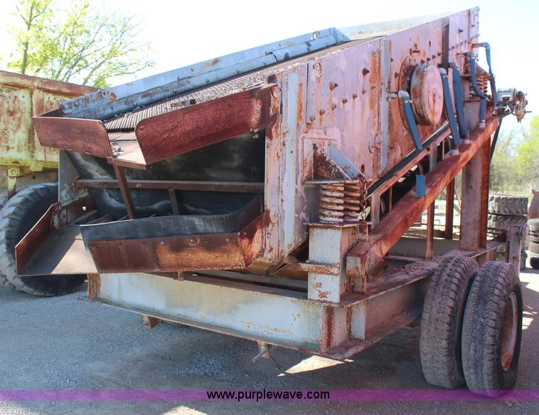 image for item H2631 Home made two deck screen