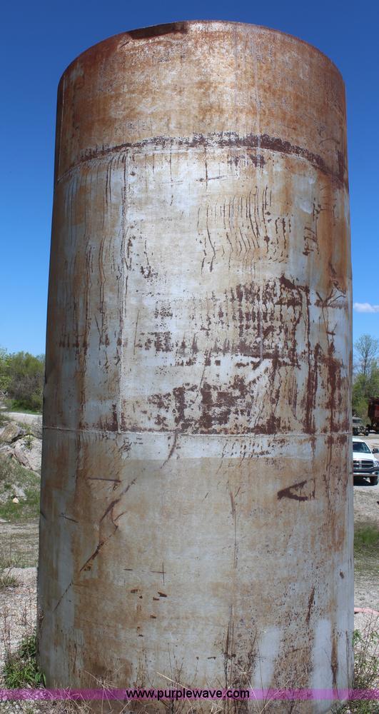 image for item H2636 8,000 gallon upright fuel tank
