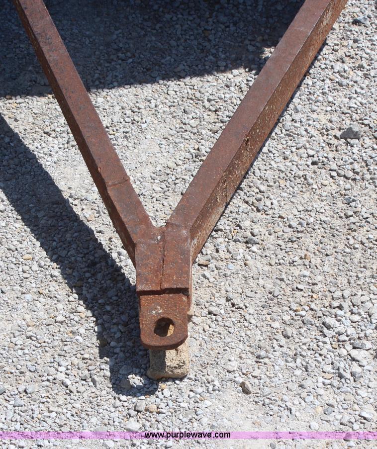 image for item H2638 1,000 gallon fuel tank on running gear