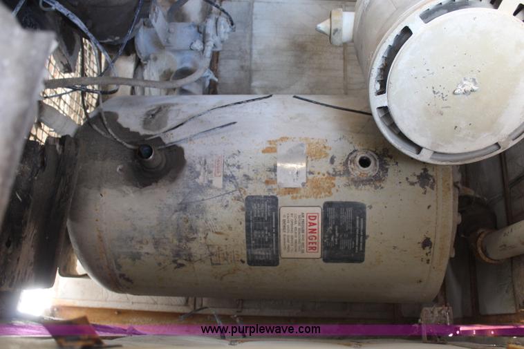 image for item H2640 Joy 750 cfm air compressor