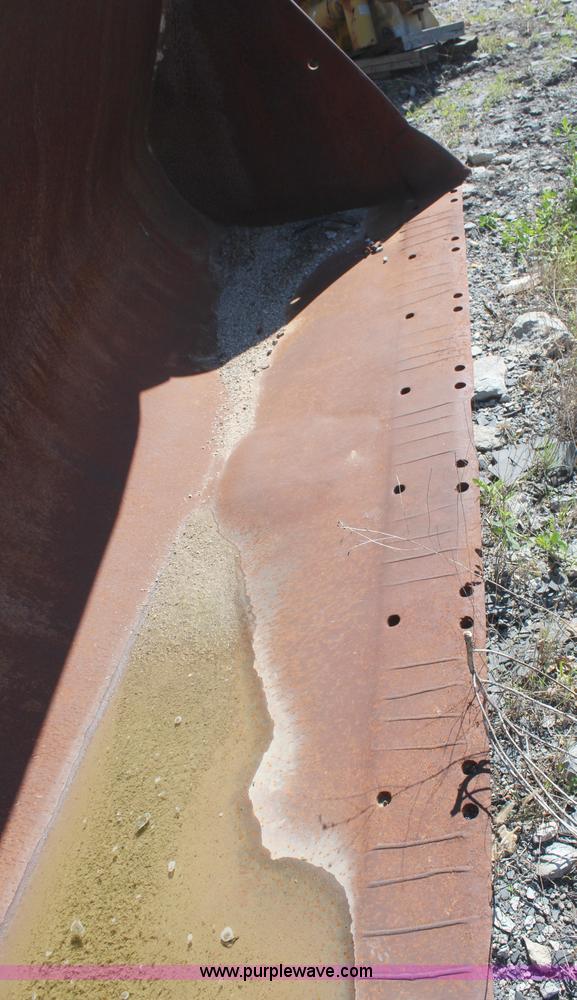 image for item H2643 Caterpillar 980 loader bucket