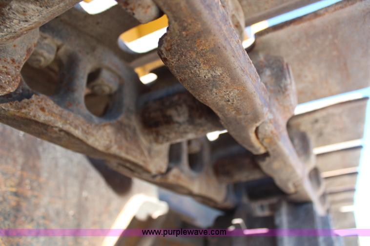 image for item H2644 1974 Caterpillar 977L track loader