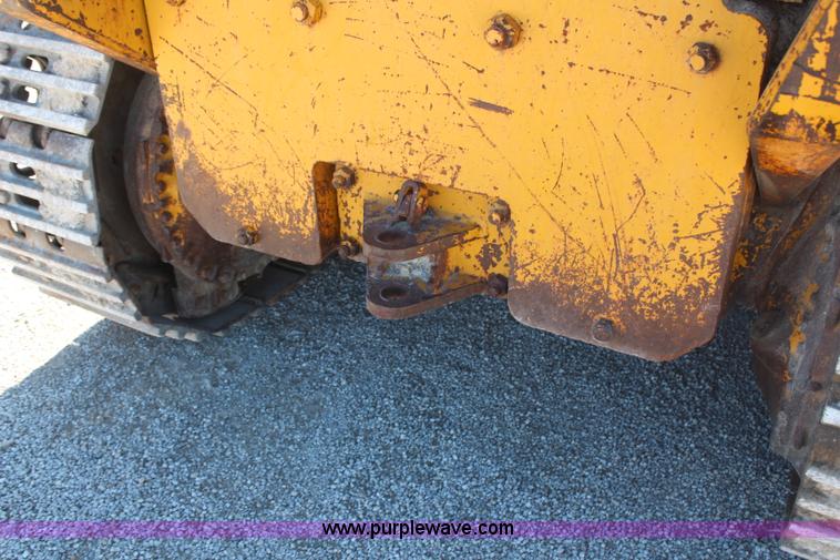 image for item H2644 1974 Caterpillar 977L track loader