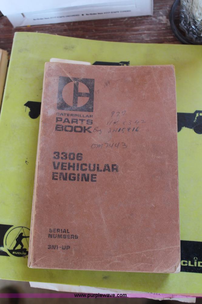 image for item H2644 1974 Caterpillar 977L track loader