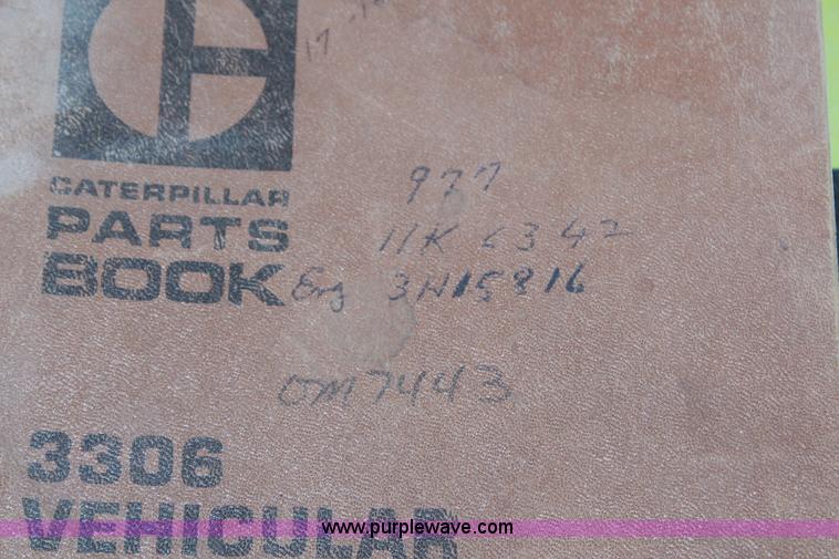 image for item H2644 1974 Caterpillar 977L track loader