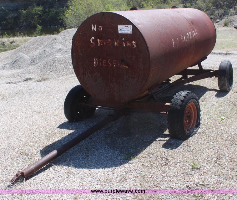 image for item H2645 1,000 gallon fuel tank on running gear