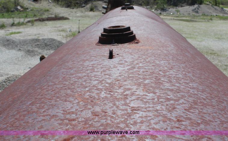 image for item H2645 1,000 gallon fuel tank on running gear