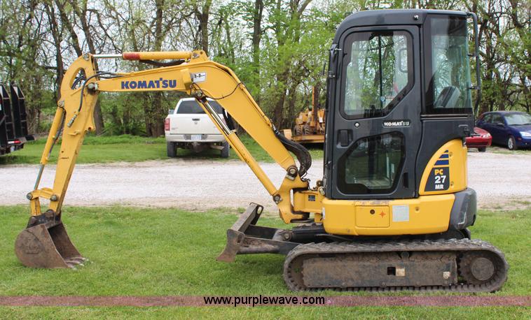 image for item H2658 2008 Komatsu PC27MR-3 mini excavator