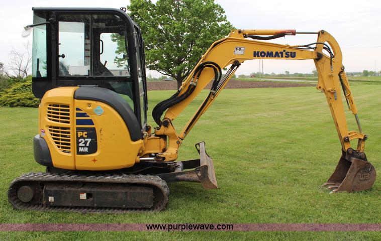 image for item H2658 2008 Komatsu PC27MR-3 mini excavator