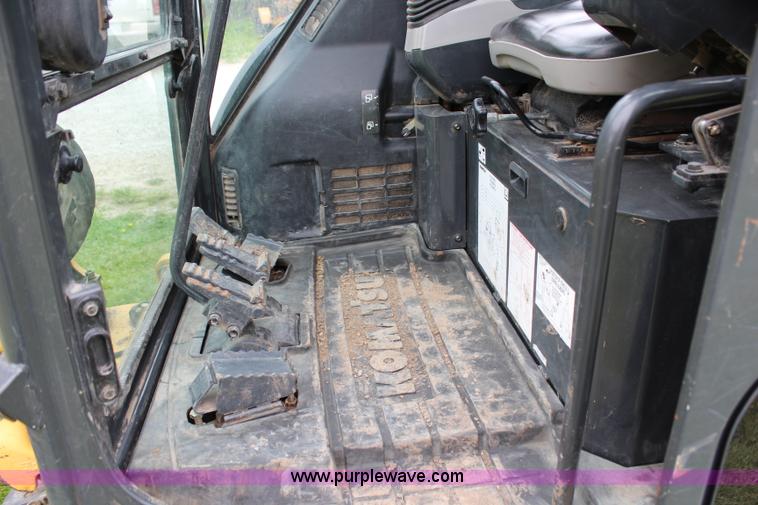 image for item H2658 2008 Komatsu PC27MR-3 mini excavator