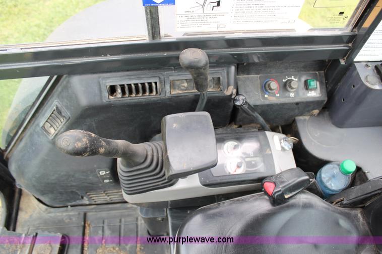 image for item H2658 2008 Komatsu PC27MR-3 mini excavator