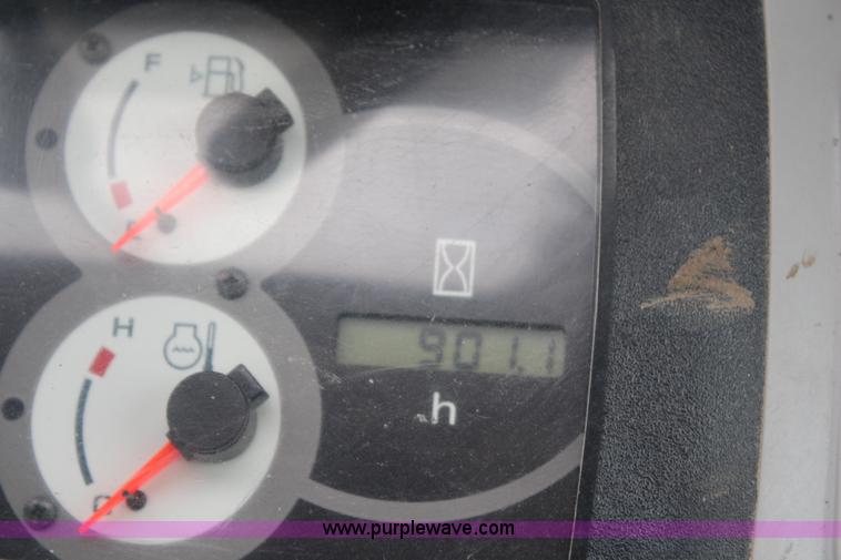 image for item H2658 2008 Komatsu PC27MR-3 mini excavator