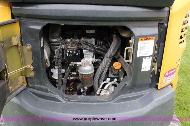 image for item H2658 2008 Komatsu PC27MR-3 mini excavator