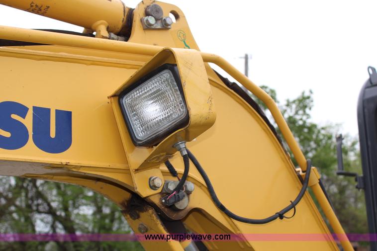 image for item H2658 2008 Komatsu PC27MR-3 mini excavator