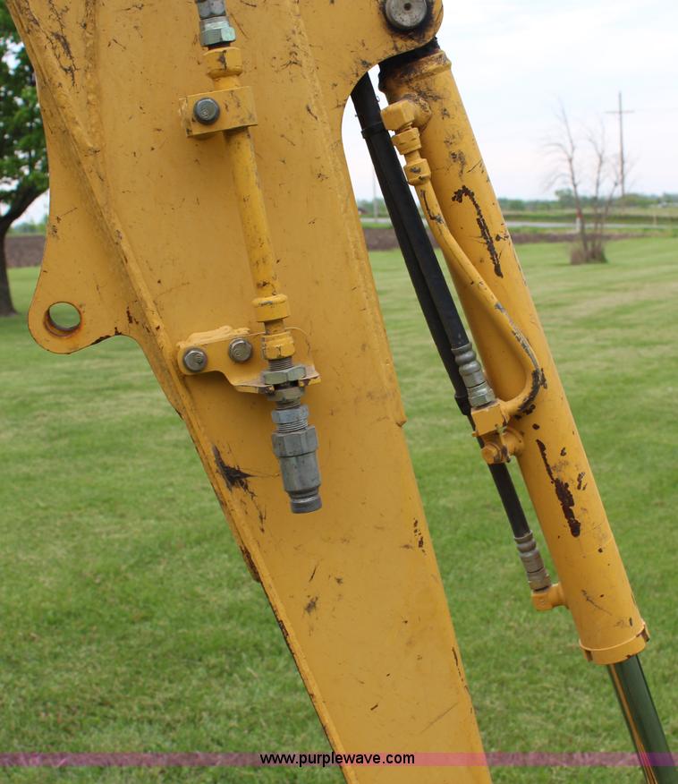 image for item H2658 2008 Komatsu PC27MR-3 mini excavator