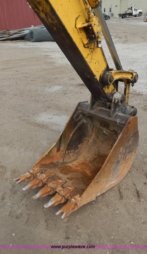 image for item H3397 2006 Komatsu PC78MR-6 mini excavator