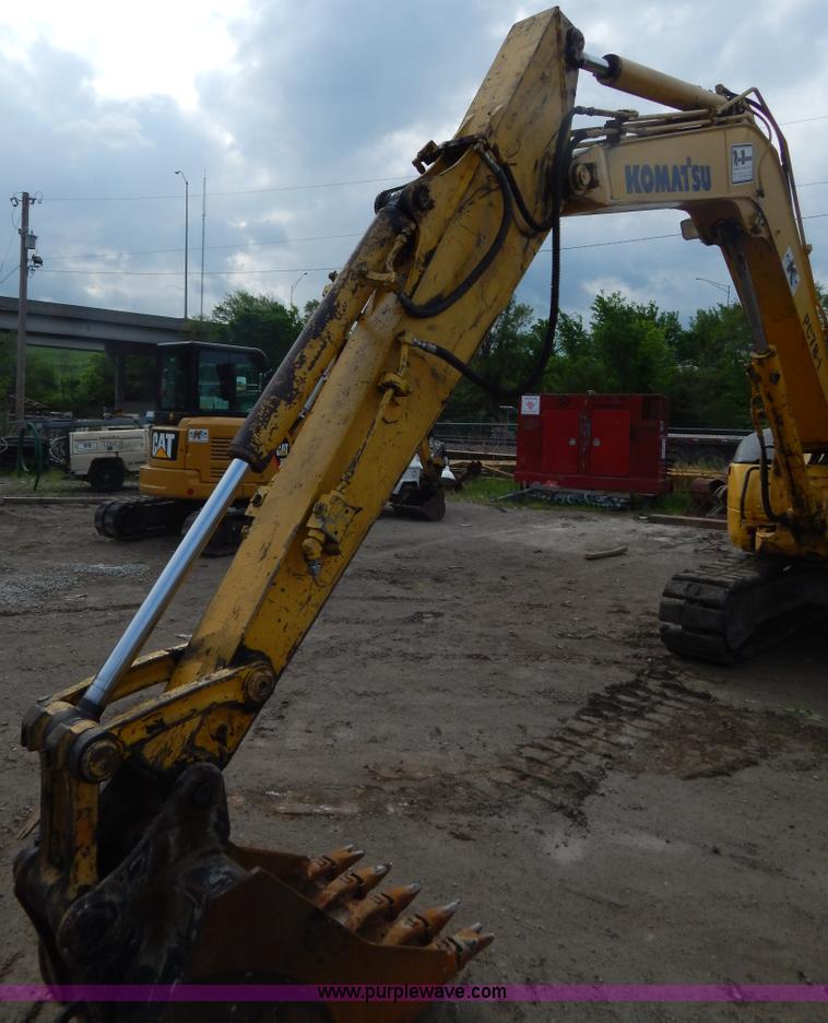 image for item H3397 2006 Komatsu PC78MR-6 mini excavator
