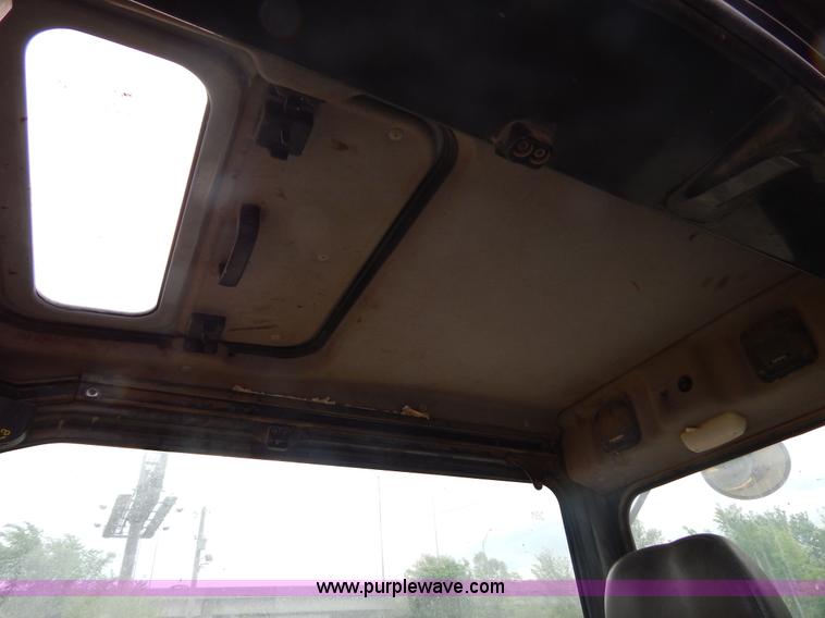 image for item H3397 2006 Komatsu PC78MR-6 mini excavator