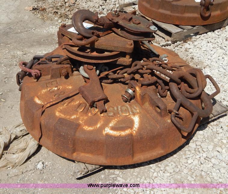 image for item H3422 EC&M 52" magnet