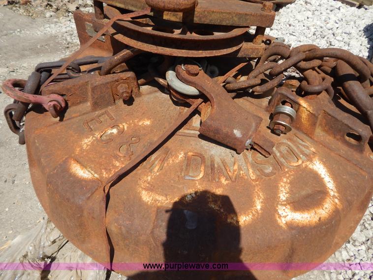 image for item H3422 EC&M 52" magnet