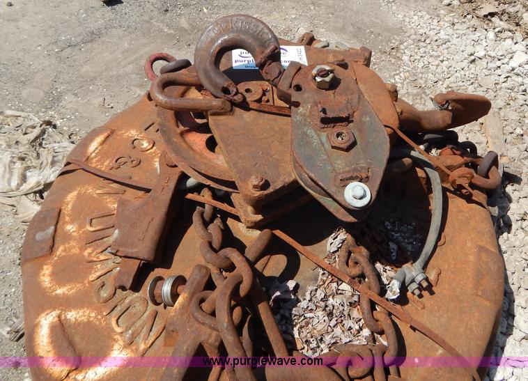 image for item H3422 EC&M 52" magnet