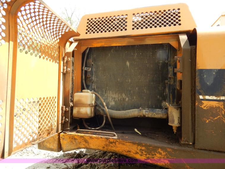 image for item H3429 1995 Hyundai 200LC excavator