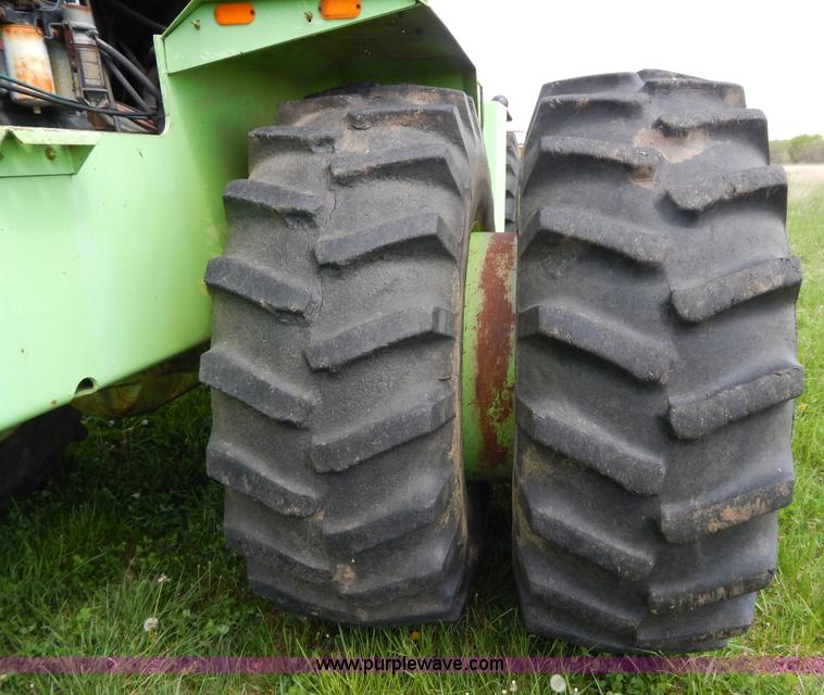 image for item H3430 1981 Steiger Panther III PTA325 4WD tractor