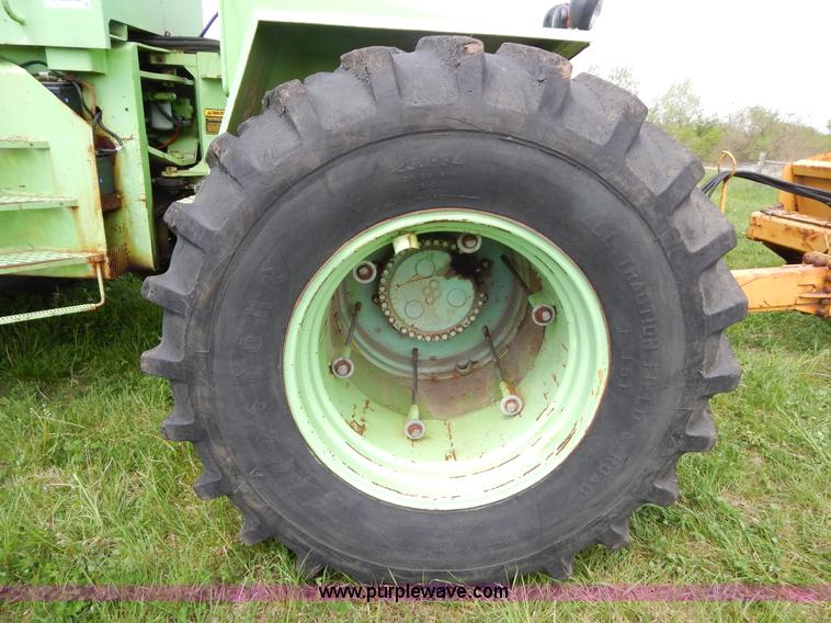 image for item H3430 1981 Steiger Panther III PTA325 4WD tractor