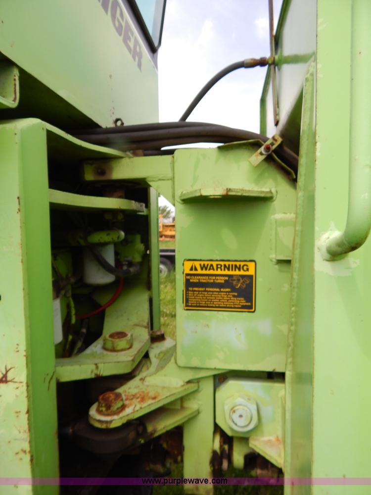 image for item H3430 1981 Steiger Panther III PTA325 4WD tractor