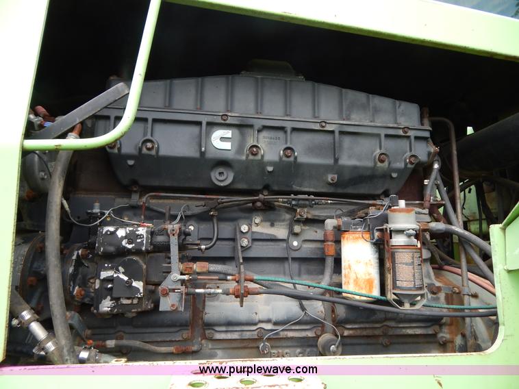 image for item H3430 1981 Steiger Panther III PTA325 4WD tractor