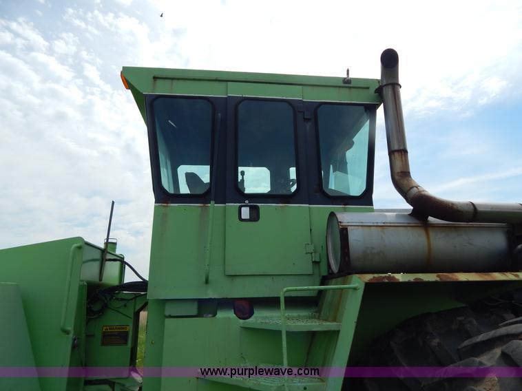 image for item H3430 1981 Steiger Panther III PTA325 4WD tractor