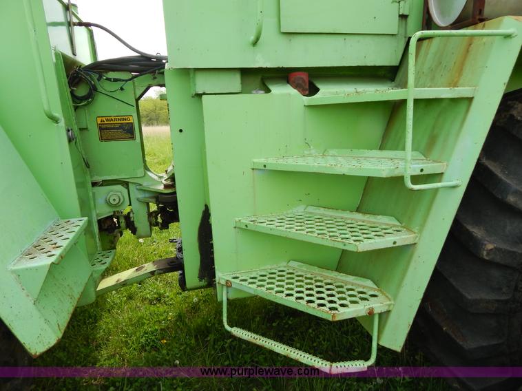 image for item H3430 1981 Steiger Panther III PTA325 4WD tractor