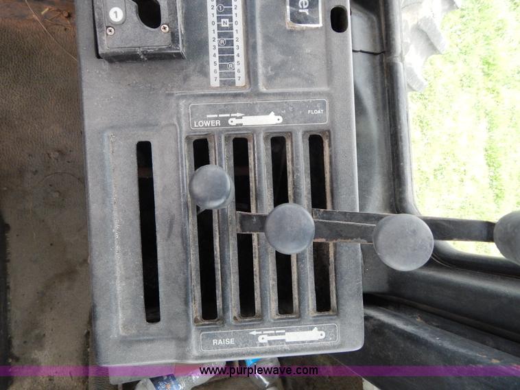 image for item H3430 1981 Steiger Panther III PTA325 4WD tractor