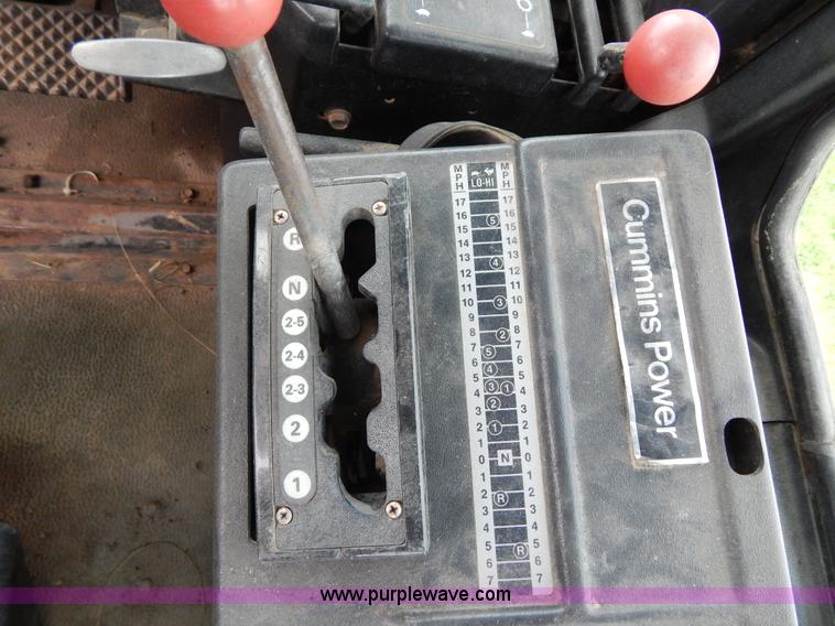 image for item H3430 1981 Steiger Panther III PTA325 4WD tractor