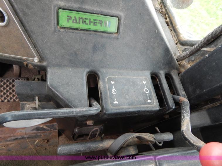 image for item H3430 1981 Steiger Panther III PTA325 4WD tractor