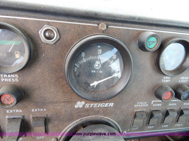 image for item H3430 1981 Steiger Panther III PTA325 4WD tractor