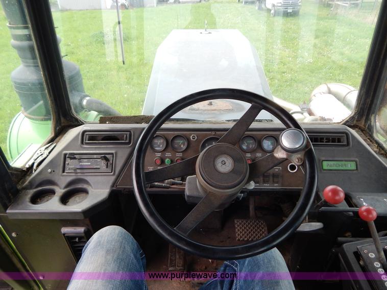 image for item H3430 1981 Steiger Panther III PTA325 4WD tractor