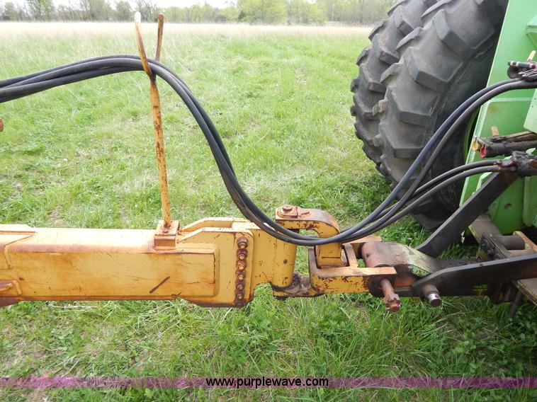 image for item H3431 1999 Reynolds 17CS pull type scraper