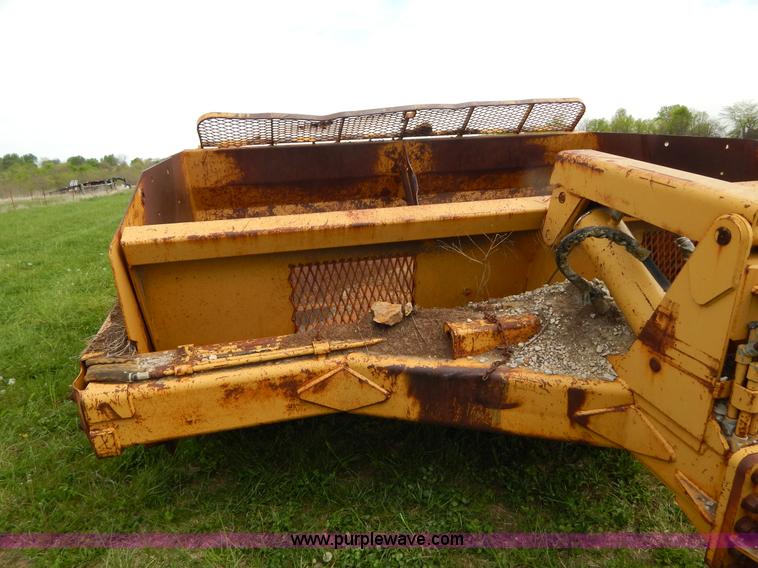 image for item H3431 1999 Reynolds 17CS pull type scraper