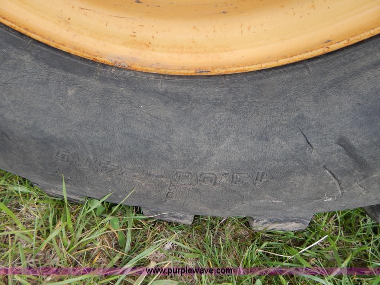 image for item H3431 1999 Reynolds 17CS pull type scraper