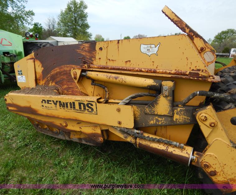 image for item H3431 1999 Reynolds 17CS pull type scraper