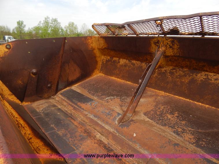 image for item H3431 1999 Reynolds 17CS pull type scraper