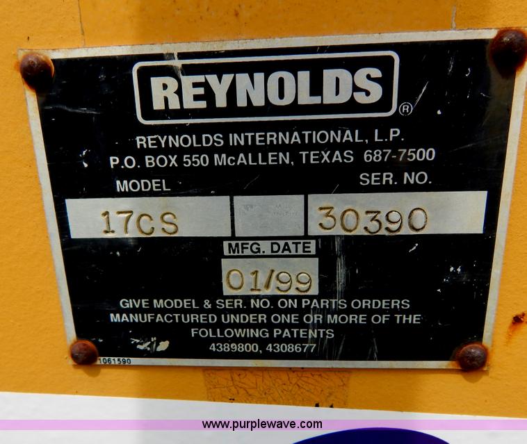 image for item H3431 1999 Reynolds 17CS pull type scraper